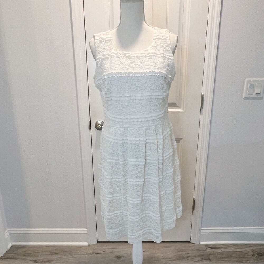 Enfocus Studio Women's Dress Sleeveless Lacey Size 14 White Lined Midi Feminine